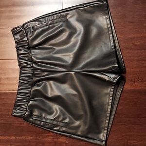 Christian Siriano New York Black Faux Leather Elastic Waist Dress Shorts Size S